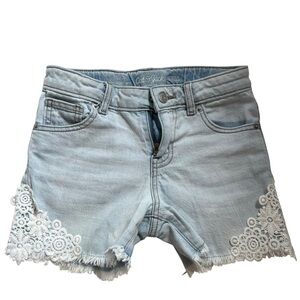 Cat & Jack| Light Wash Denim Shorts with Floral Lace- Size 7/8